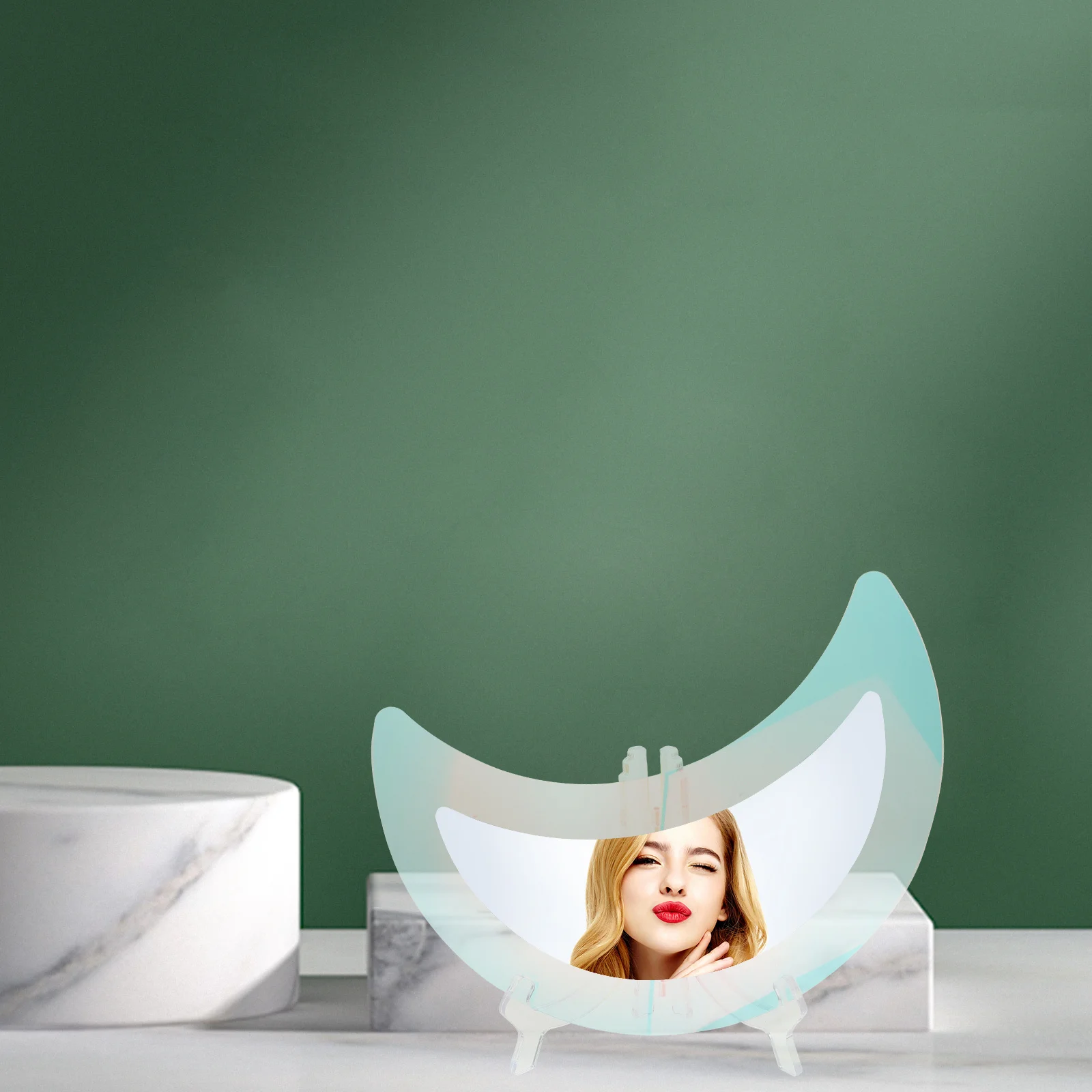 

Irregular Acrylic Mirror with Base Perfect Gift Choice for Female Friends Practical Use in Bathroom Bedroom Study