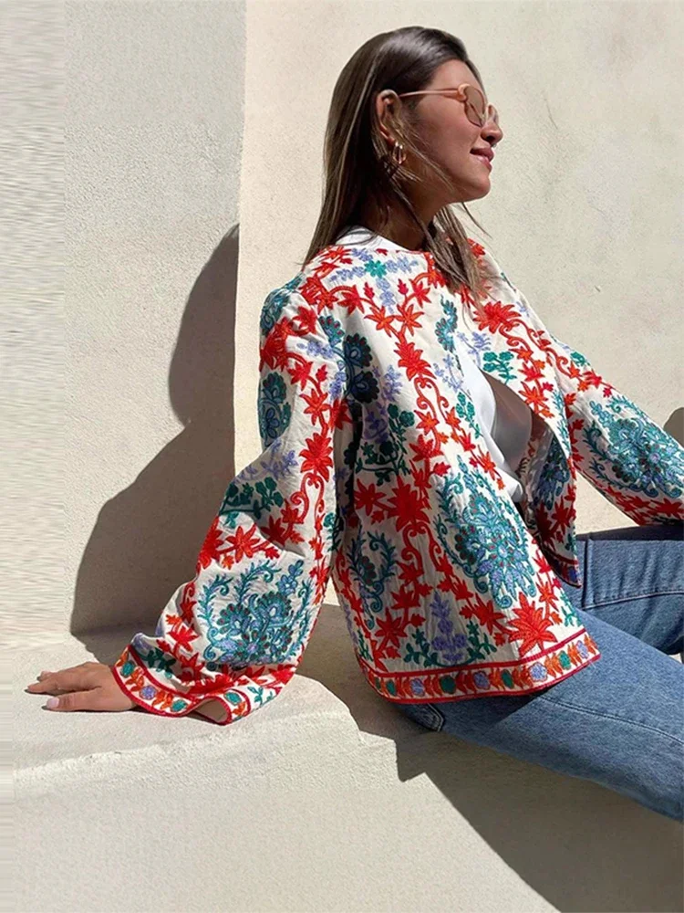 Рисунок 2 - Модный женский свободный кардиган с принтом