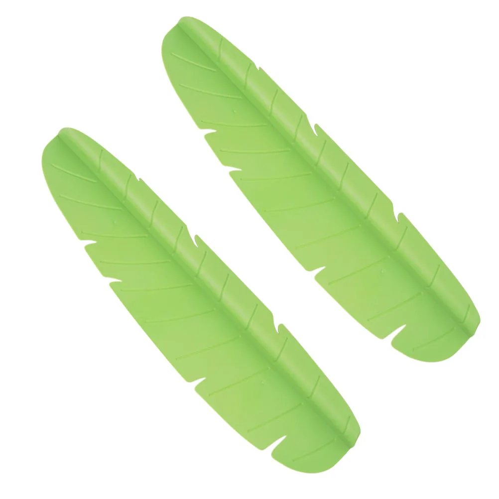 

2Pcs Kitchen Countertop Baffle Suction Cup Splashing Guard Durable Easy Clean Sink Water Splatter Blocker Sink Splashing Guard