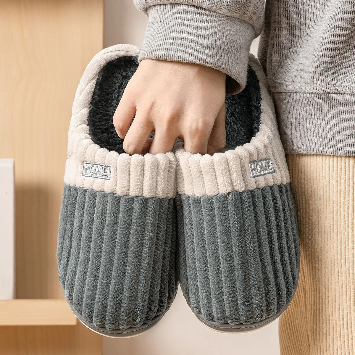 

Winter Warm Furry Slippers Men Women Couples Casual House Non-Slip Soft Shoes Comfort Fluffy Flats Indoor Bedroom Plush Slides