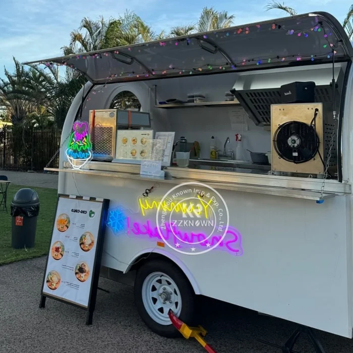 OEM القهوة الحليب الشاي متجر امتياز الوقوف على عجلات للطعام الشارع المحمول وجبة خفيفة عربة القهوة مقطورة شاحنة الغذاء الصغيرة