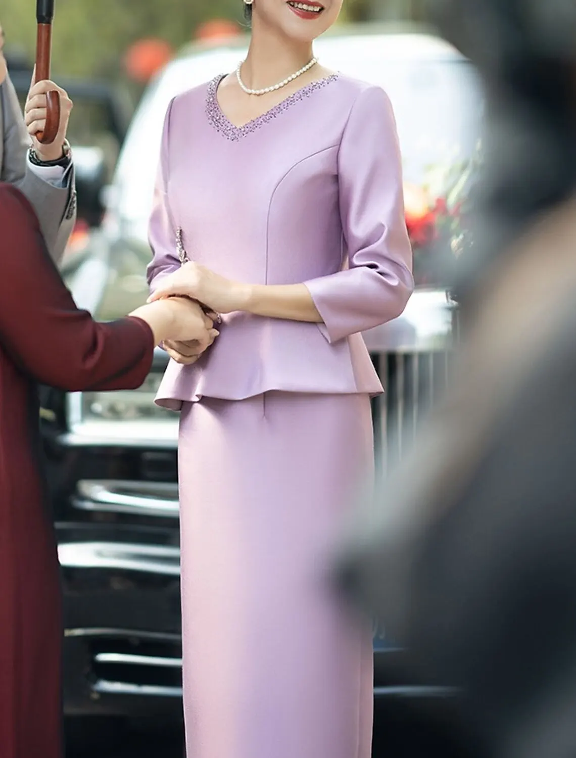 Elegante vestido de cetim de duas peças para a mãe da noiva, comprimento chá, manga 3/4, decote V, bainha lilás, convidada do casamento, vestidos de festa, 2023