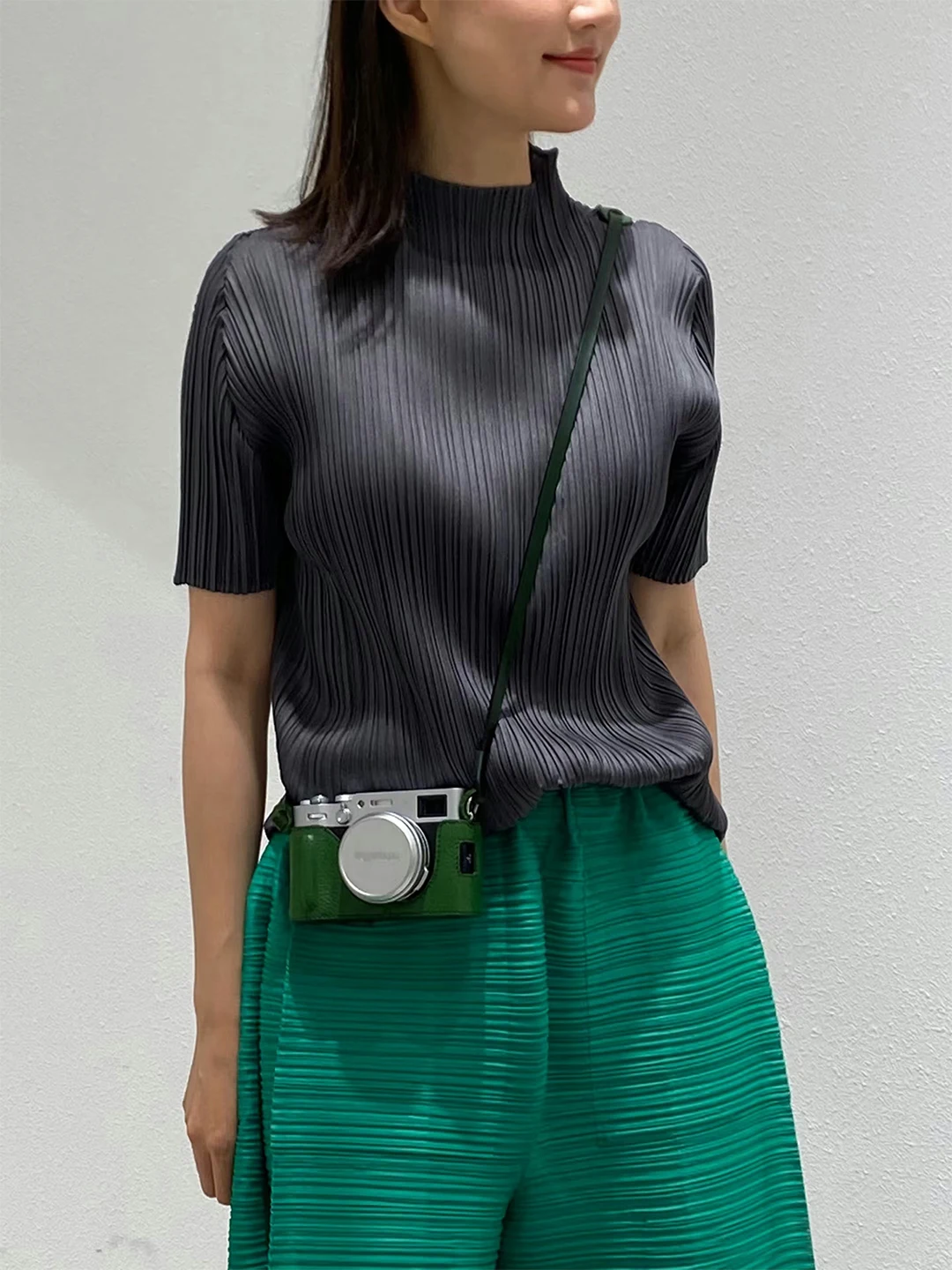 Slim Fit Half High Collar Short Sleeve T-Shirt Women's Commute Folded Soft Comfortable Quick Dry Anti Wrinkle Smooth Polyester