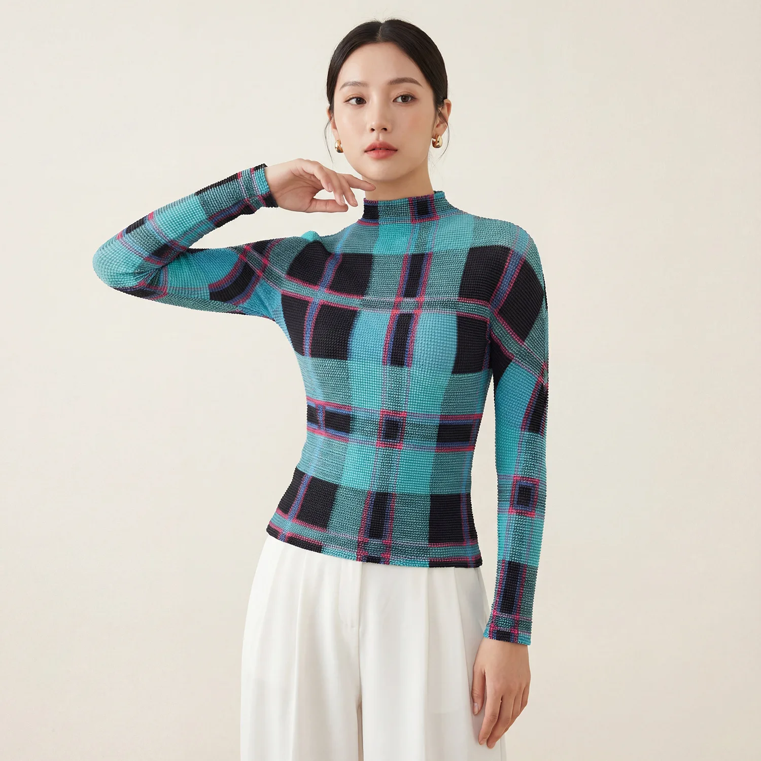 미야케 플리츠 2026 봄 가을 신상 긴팔 티셔츠 여성 이너웨어 프린트 패션 캐주얼 플리츠 탑