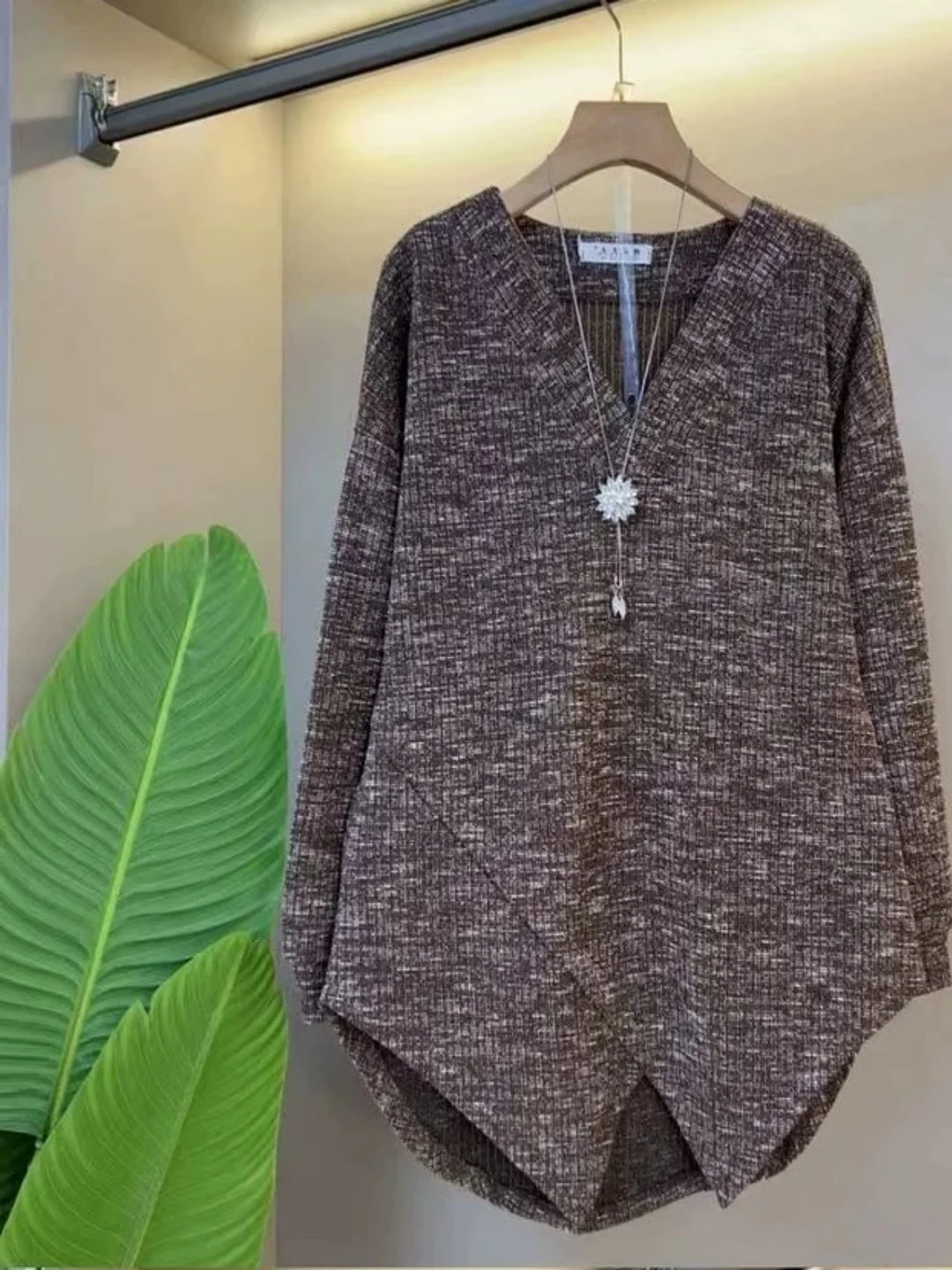 

Большой размер V-Ne накладной свитшот в стиле пэчворк, нерегулярный, средней длины, для похудения, универсальный топ, скрывающий живот, корейский слей