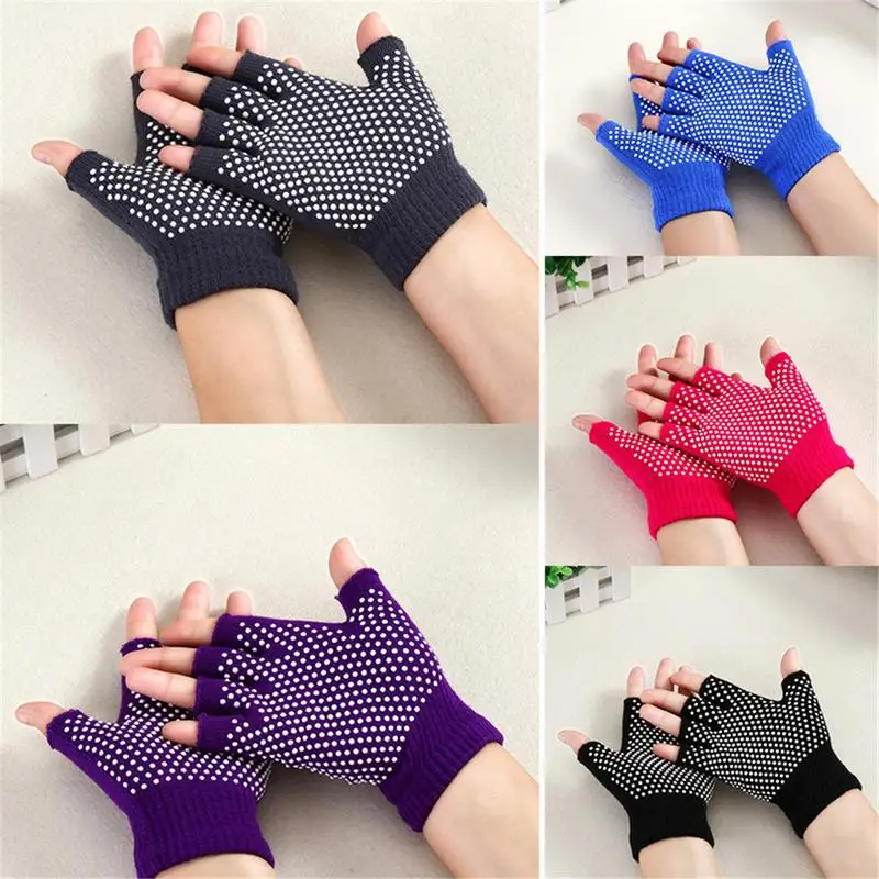 Fitness Gloves Woman Half Finger Girl Short Fingerless Gloves Enhanced Palm Protection Fingerless Workout Gym Gloves With Wrist