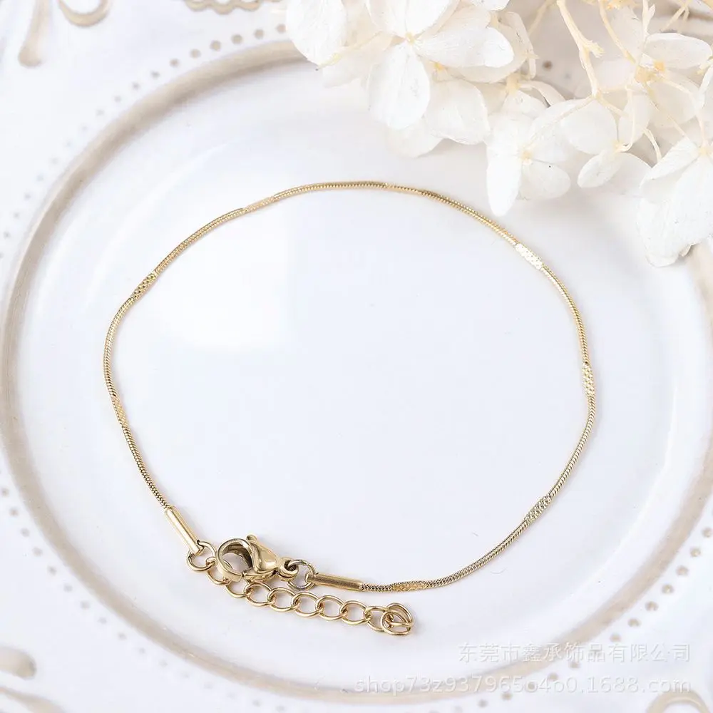

New high-end simple style popular in Europe and America, autumn and winter fashion high-quality bracelet