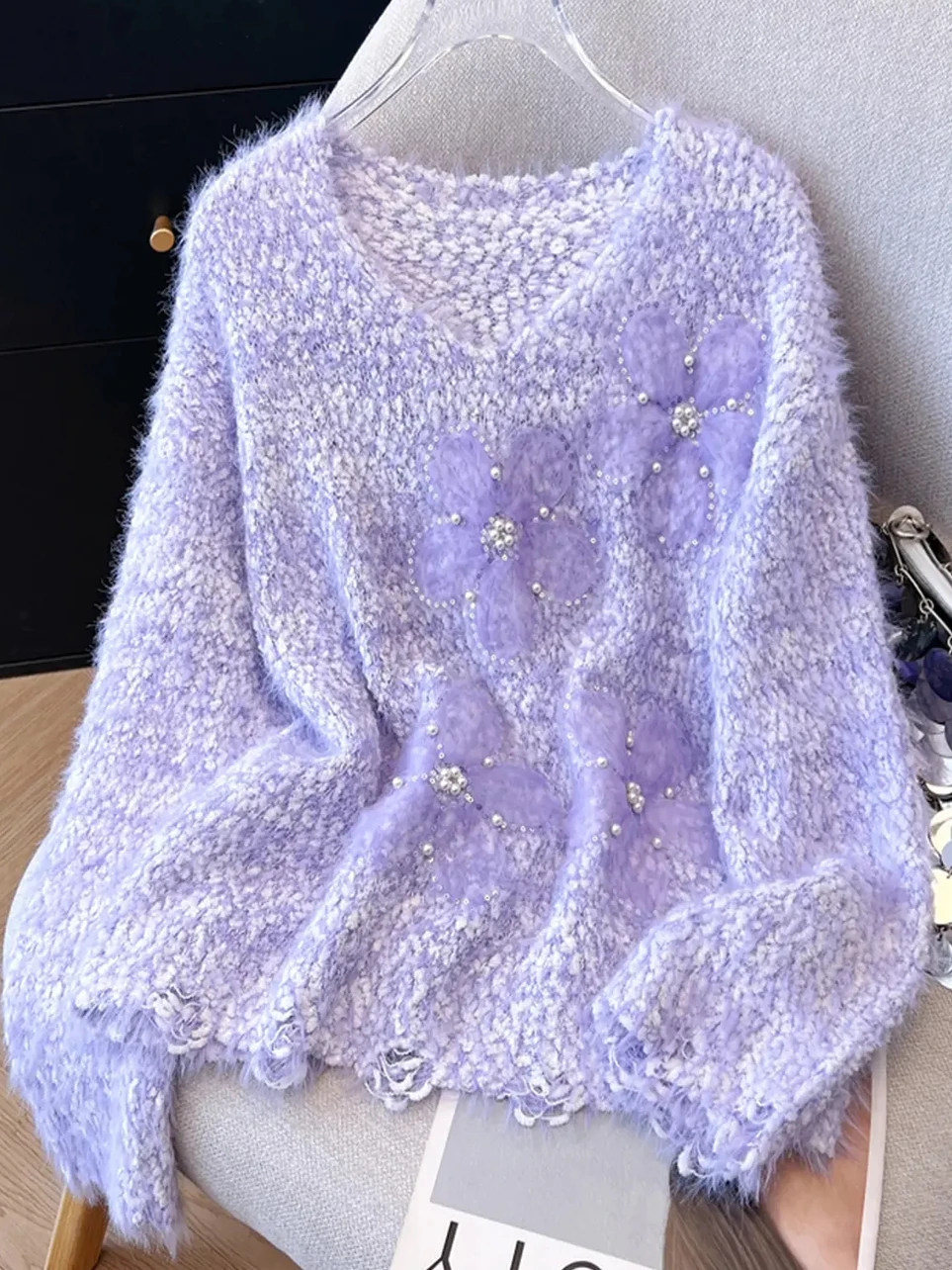 Chic Beautiful ort Women's Knitted Sweater Base irt Faionable Bead Flower Fake Mink Autumn Winter Warm V-ne Long Sve