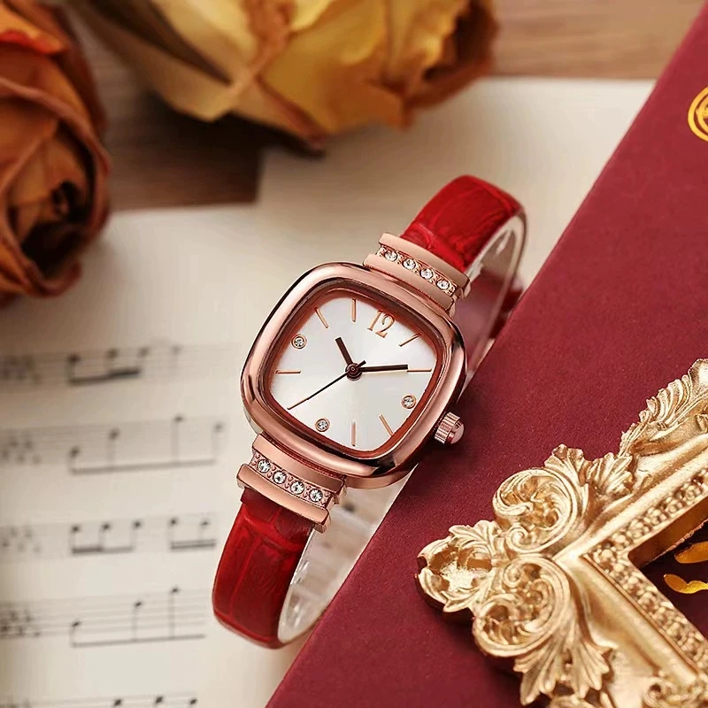 New Fashion Woman Luxury Square Leather Watch Women Retro Wrist Watches Students Casual Quartz Watches For Gifts Reloj Mujer Hot