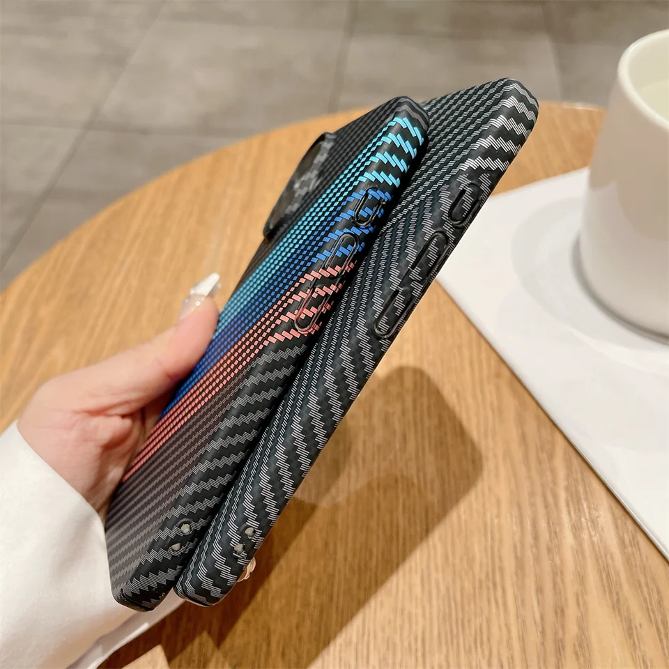 Funda de lujo con patrón de fibra de carbono Kevlar, magnética para Magsafe, para iPhone 11 12 13 14 15 16 17 Pro Max Plus, a prueba de golpes 3