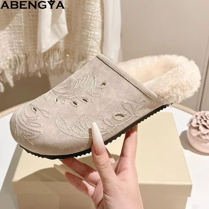 2026 Winter Wool Flat Half Slippers Women Mules Suede Leather Casual Loafers Shoes Slides Home Fur Slippers Woman