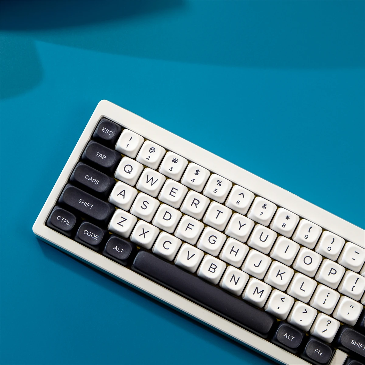 Imagem -05 - Minimalista Preto e Branco Pbt Keycaps Sublimação Dye Perfil Moa mx Gaming Switches Teclado Mecânico 126 Teclas