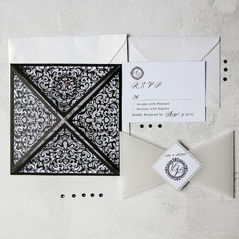Papier d'invitation de mariage découpé élégant fabriqué avec un design chic pour les occasions spéciales