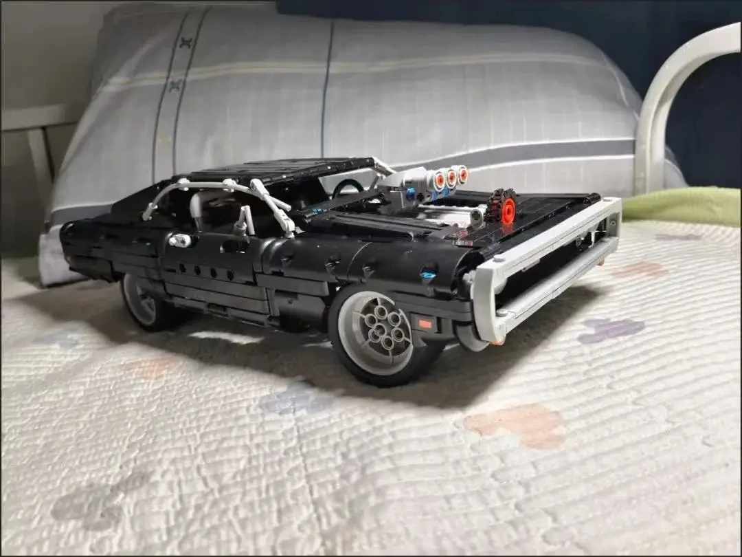 New car dodge charger racing car 2026 building block model movie Fast and Furious famous car brick male and female youth toys ho view 4