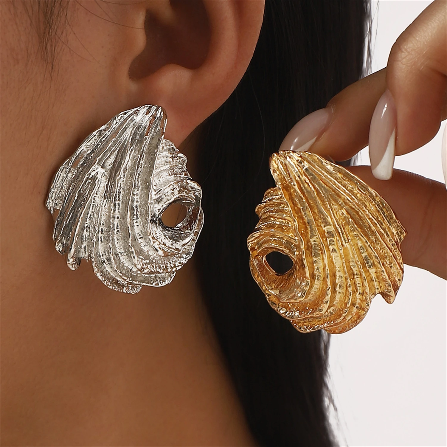 

WAKA Chic Fashion Abstract Irregular Textured Chunky Statement Earrings Unique Geometric Metal Ear Decor Party Daily Accessories