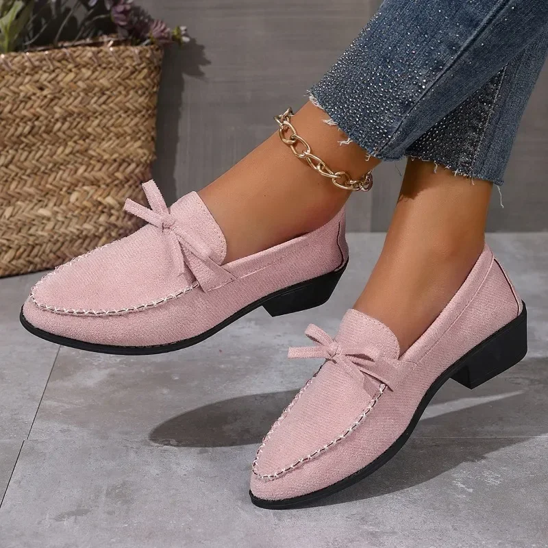 

2025 New Fashionable Women's Shoes Anti slip Butterfly Knot Decorative Casual Shoes Pointed Root Foot Stepping Women's Shoes