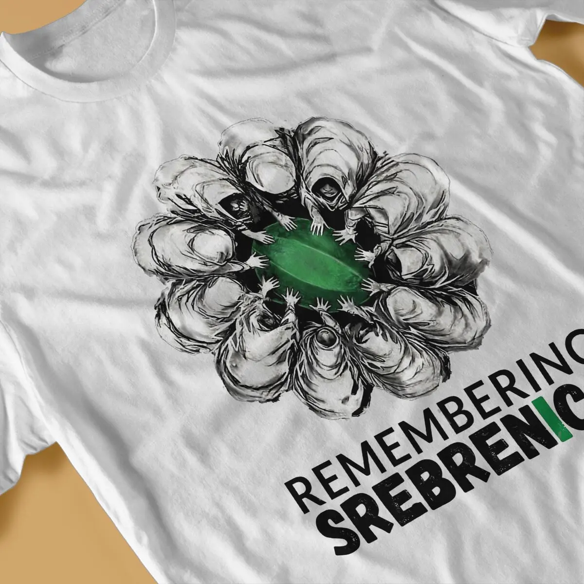 أبدا ننسى Srebrenica رجل التي شيرت المدن والهرسك س الرقبة قصيرة الأكمام النسيج تي شيرت الفكاهة أعلى جودة هدايا عيد الميلاد