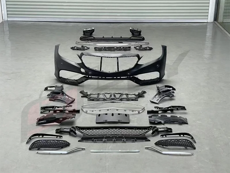 طقم هيكل السيارة لـ 2012-2014 E Class طقم هيكل مصد السيارة ترقية W212 Bodykit E63s نموذج المصد الأمامي مصبغة هود