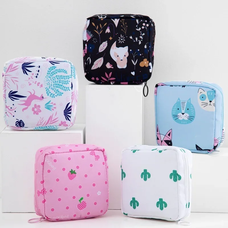 Large Capacity Women Tampon Sanitary Pad Storage Bag Portable Sanitary Napkin Organizer Women Makeup Bag Lipstick Cosmetic Pouch