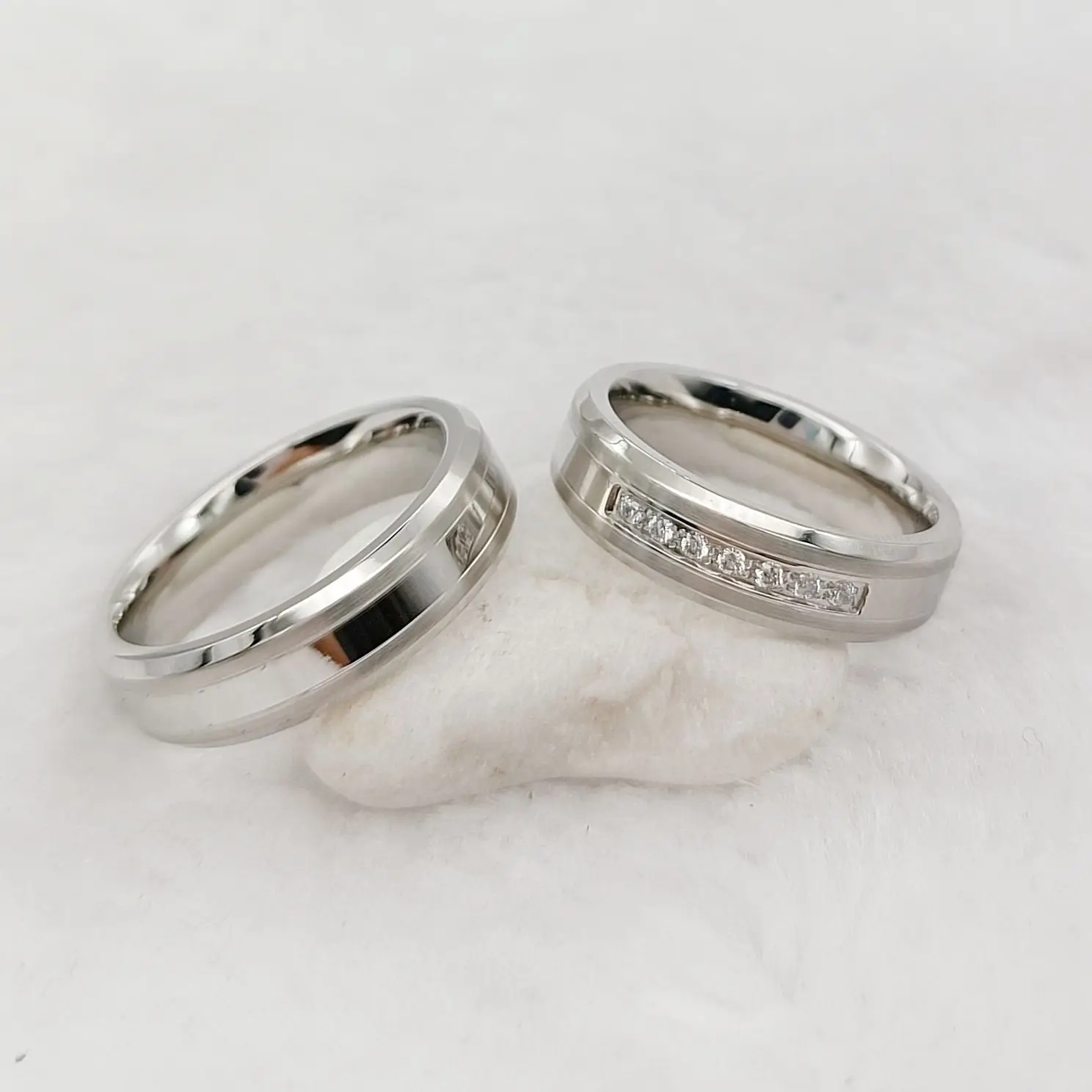 Anéis de casamento Conjuntos para Casais Designer Prata Ouro Branco Aço Cirúrgico Jóias Promise Finger Ring Nunca Fade eheringe