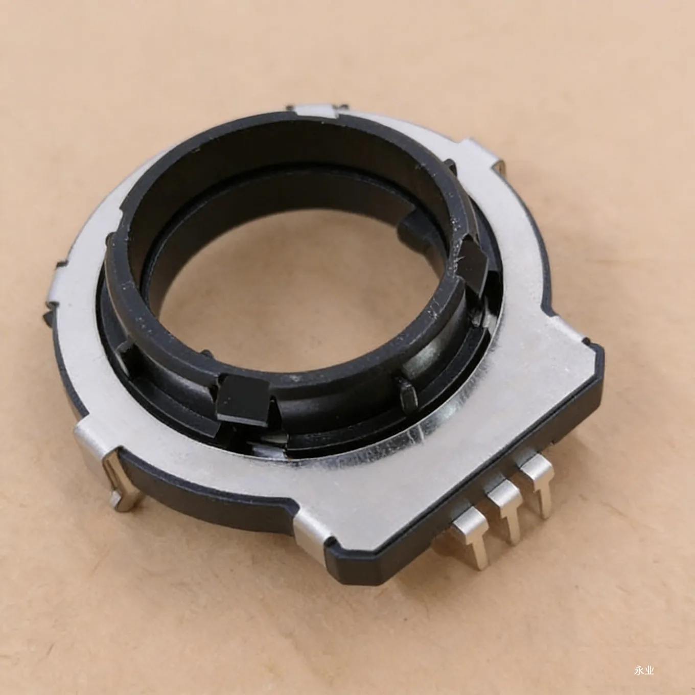 Original new 100% R306EC hollow encoder 32-positioning 16-pulse infinite rotation encoder potentiometer (SWITCH)