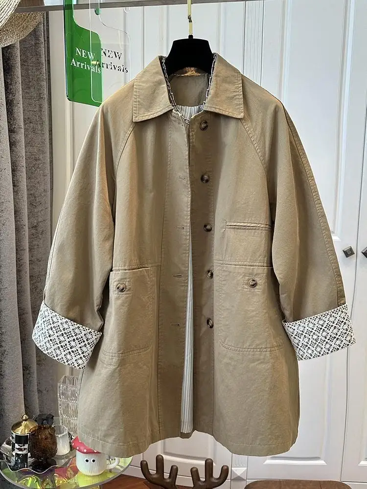 

Black Retro Lace Patchwork Trench Coat For Women In Autumn And Winter, With A Loose Collar And A Stylish Mid Length Design