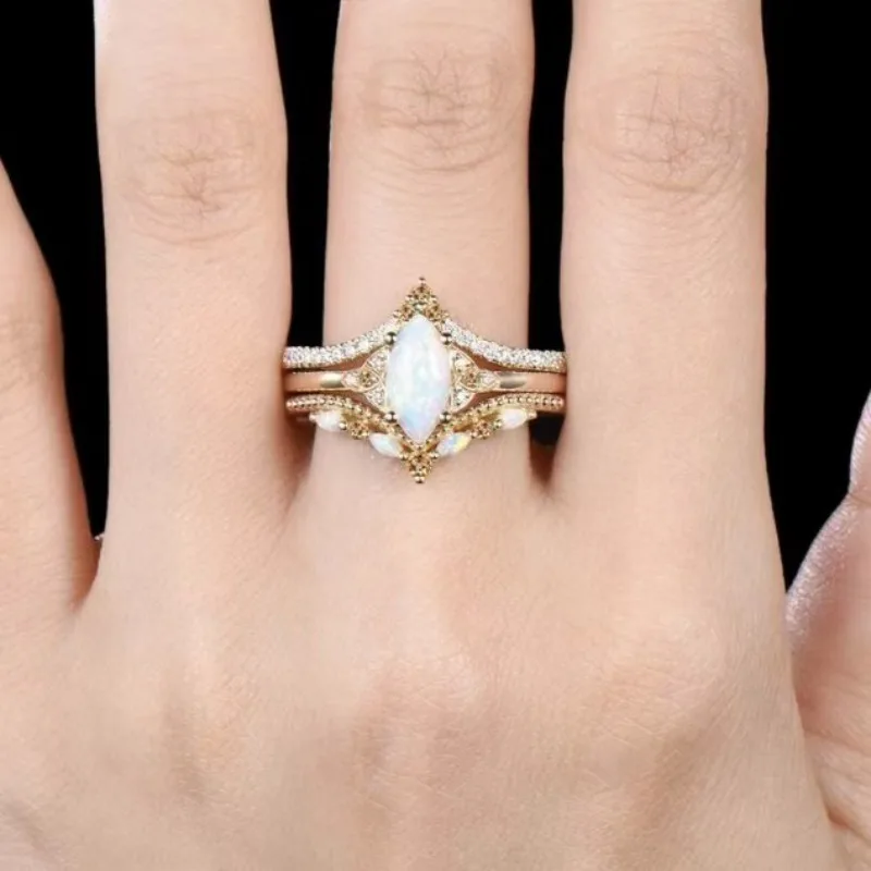 European and American new fashion horse eye colored treasure inlaid with personalized luxury versatile women's three-piece ring