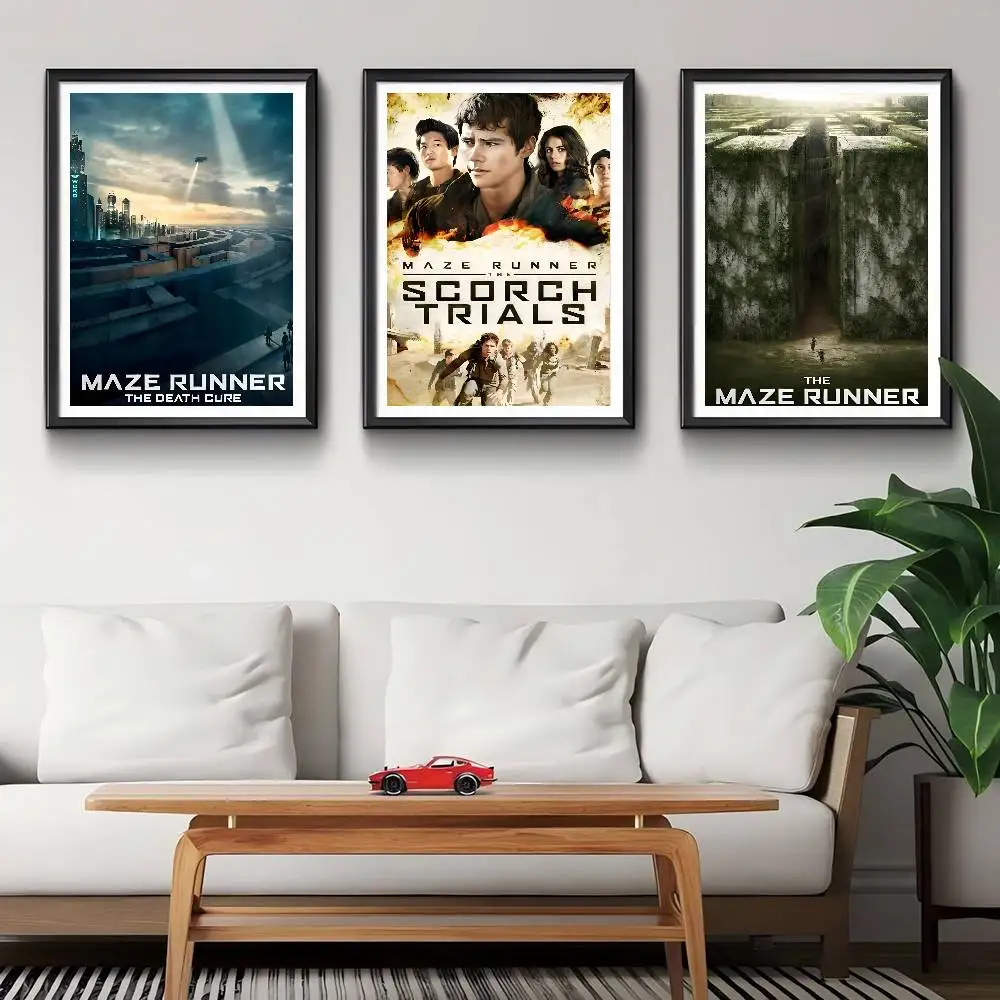 Póster de The Maze Runner, arte autoadhesivo, pegatina de papel impermeable, decoración de pared de habitación, cafetería, Bar