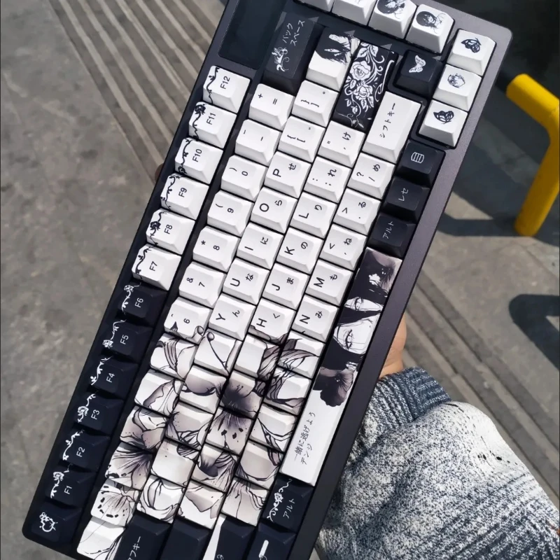 

White Black Anime Theme Keycaps Set PBT Sublimation Cherry Profile Keyboard Caps for Game Mechanical Keyboard Friend's Gift