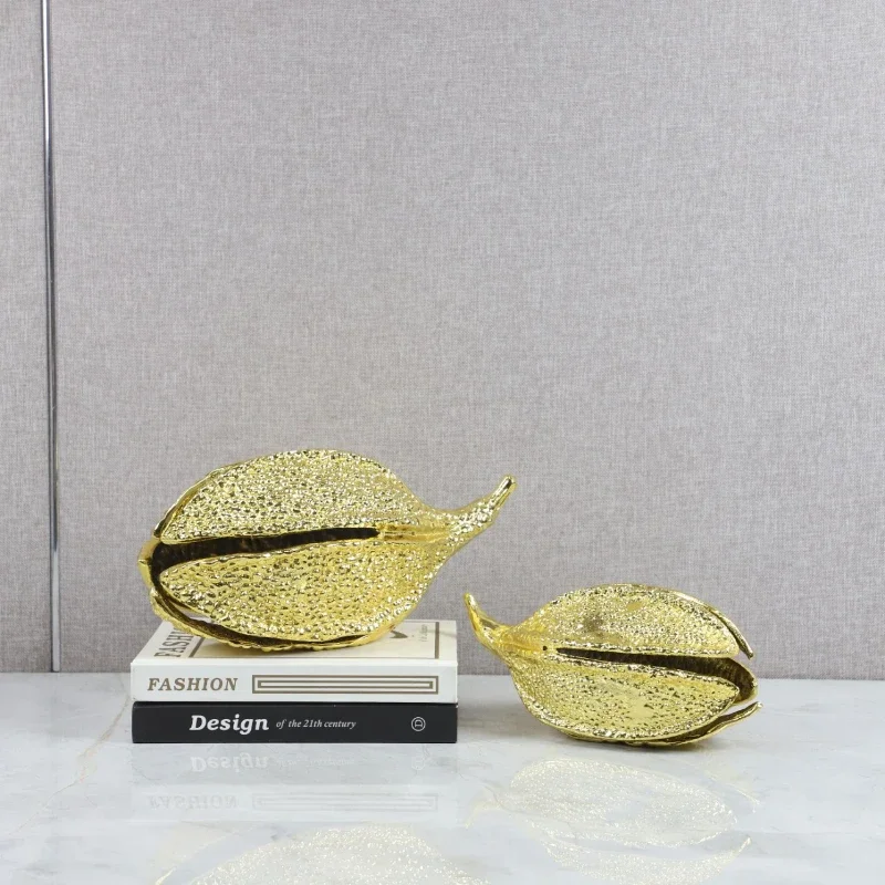 

Nordic Creative Metal Electroplating Pod Shell Art Decorative Ornaments Exquisite Living Room Porch TV Cabinet Home Decoration