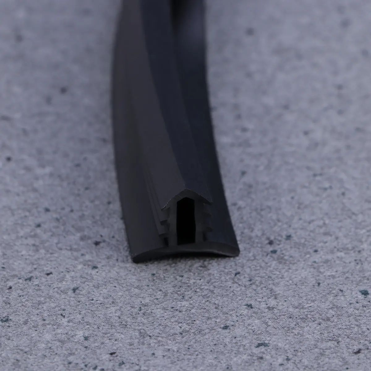

Flexible Rubber Seal Strip Car Gap Filler Trim Insert Center Control Windshield Dust Proof Sound Absorption Wear Resistant Easy