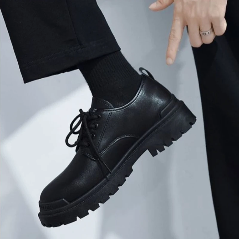 

Кожаные туфли на шнуровке для мужчин на платформе с круглым носком и толстой подошвой, бесплатная доставка, новая мужская повседневная обувь Legitimate 2024, тренд, низкая цена