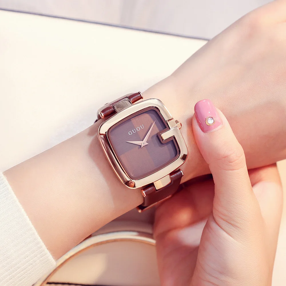 Relógio feminino elegante, relógio moderno sofisticado e luxuoso relógio quadrado feminino, presente para mulheres, acessório feminino.