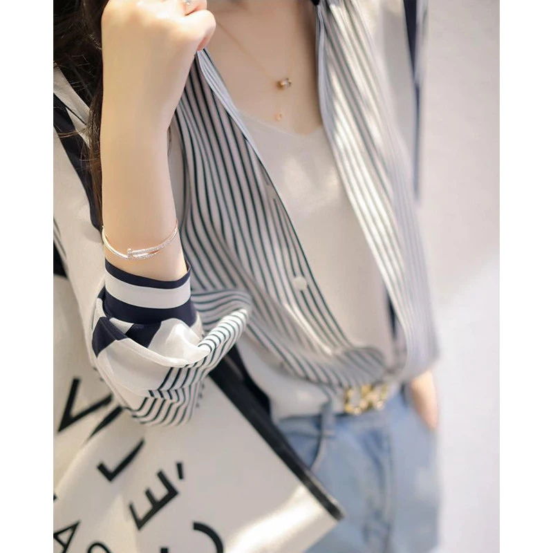 Korean Style Chic Striped Print Office Lady Button Up Shirts 2023 Spring Casual Commute Long Sleeve Loose Tops Blouses for Women