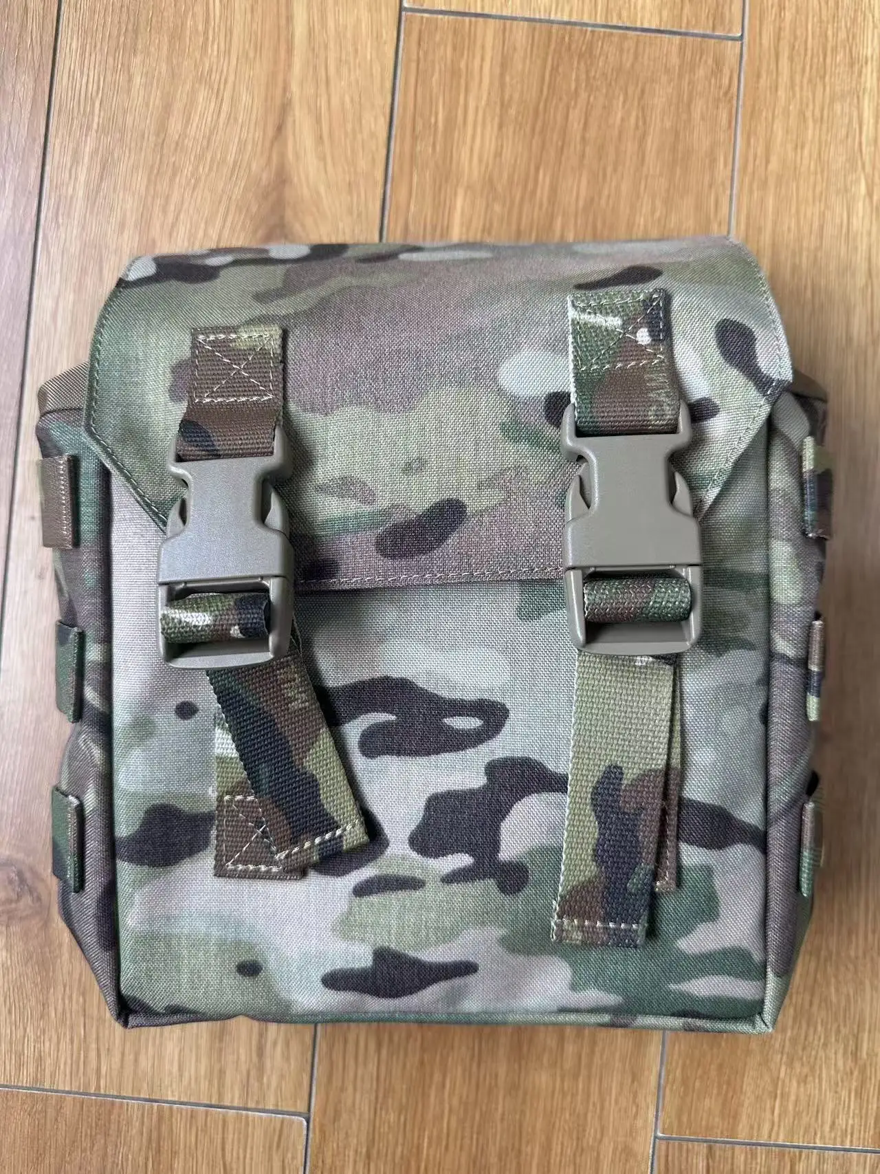 Picture 3: Outdoor MOLLE Butt Bag