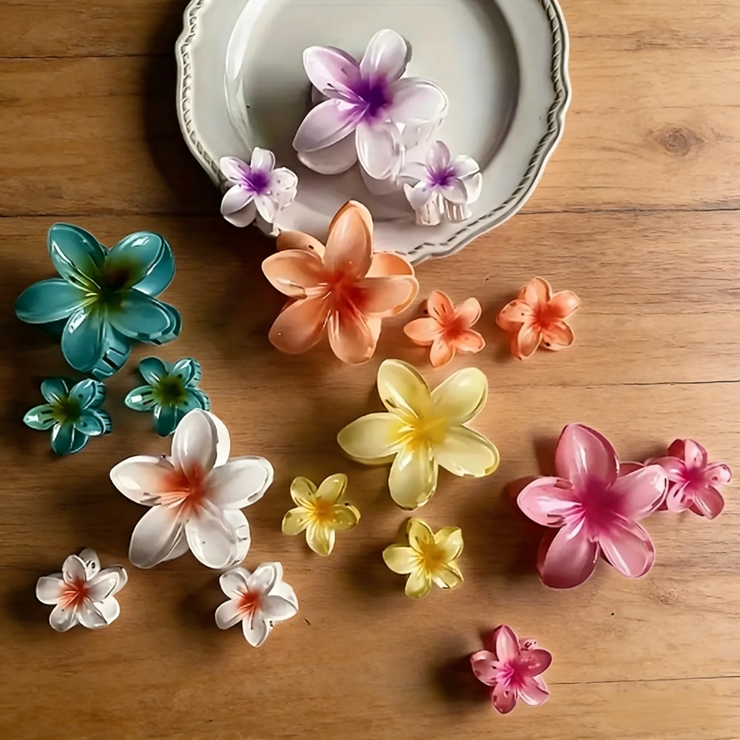 

Set of 6 Gradient Candy-Colored Hair Clips - Elegant braided hair accessories for women, featuring soft to vibrant colors