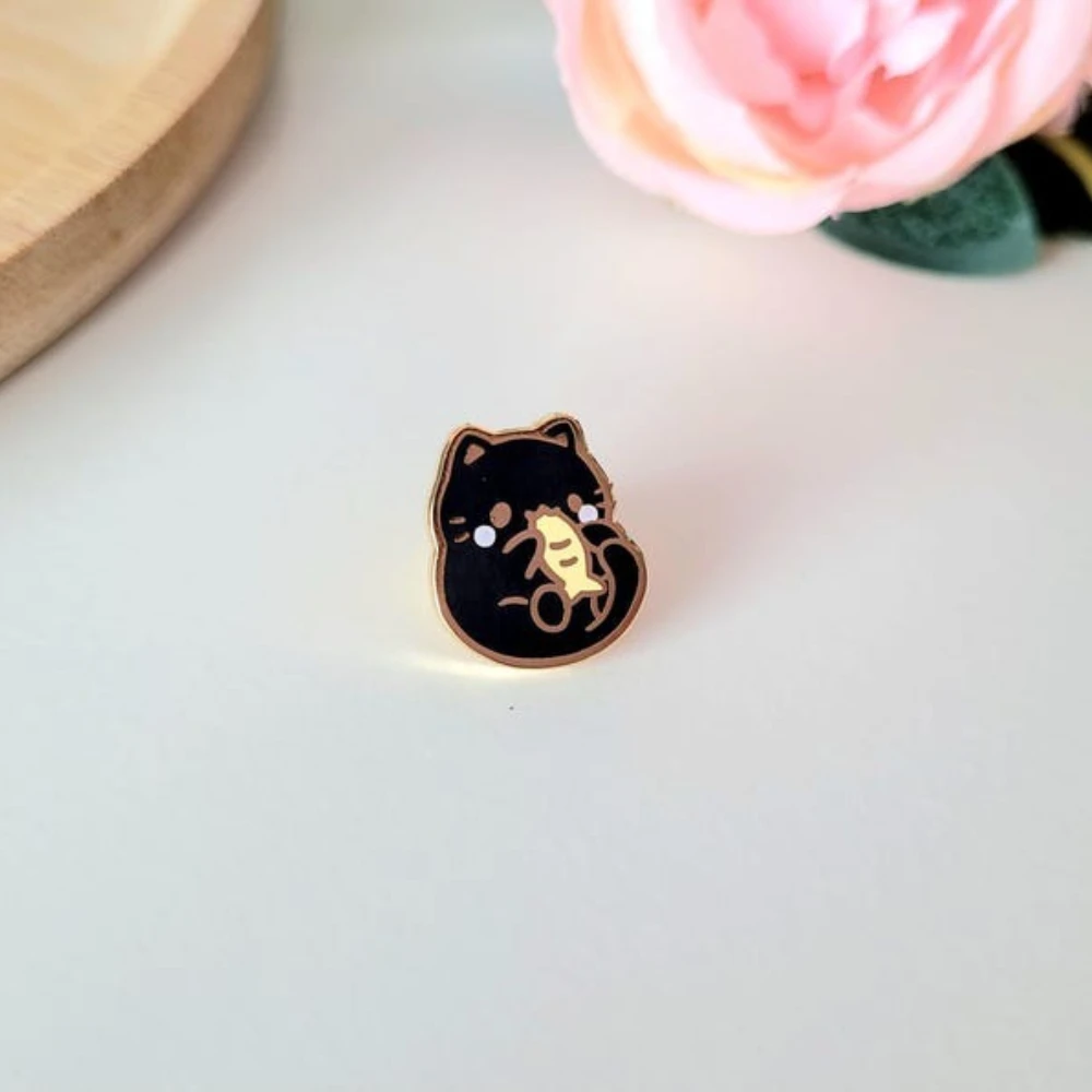Niedliche kleine Katze Emaille Pins Kawaii Kätzchen Fisch Metall Abzeichen Cartoon Tier Brosche für Schmuck Zubehör Geschenke für Katzenliebhaber – Detail 4