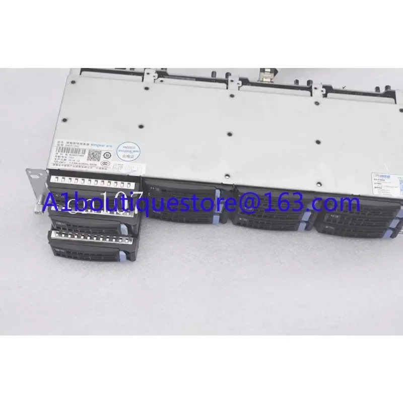 12-Disk 3.5-inch 6Gb hard disk cage 12Gb storage NAS black Qunhui CDN hot-swappable SAS series chassis