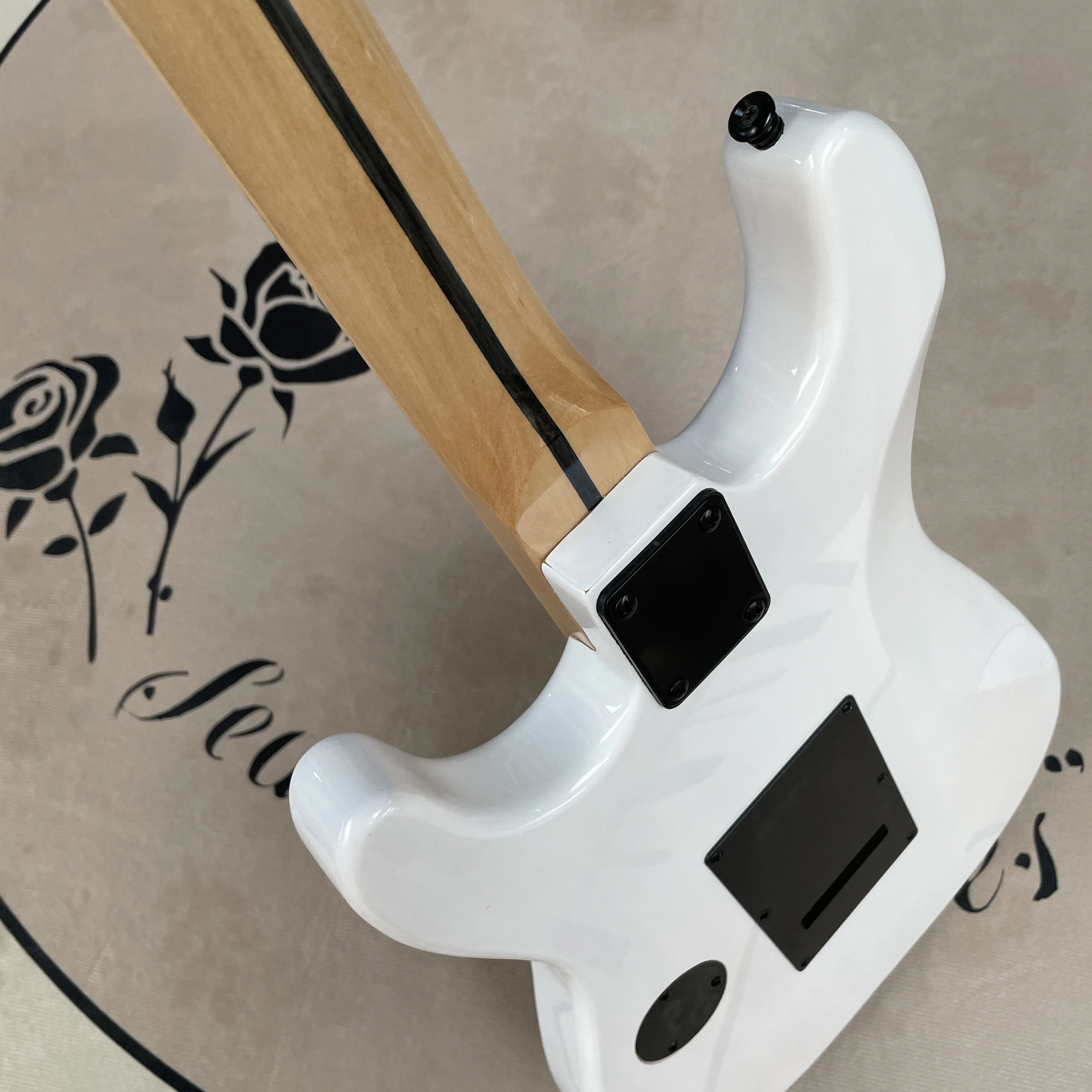 6 Strings White Floyd Electric Guitar with Maple Fretboard,22 Frets guitars balck hardware guitarra view 5