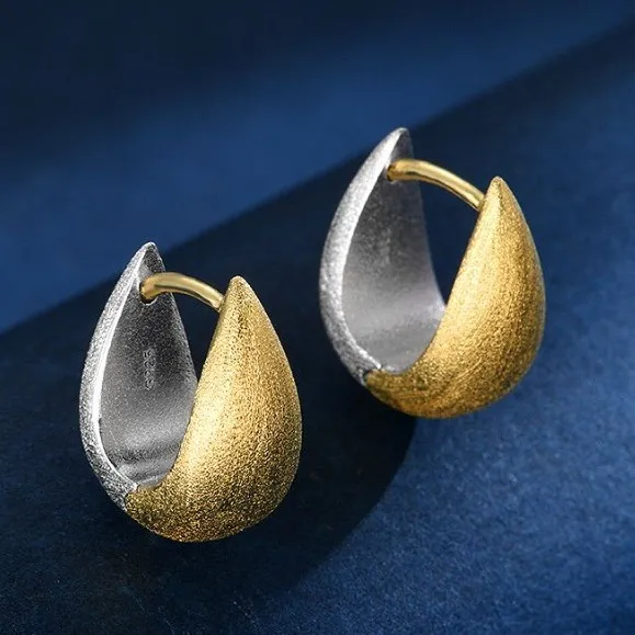 

New S925 Silver Simple Fashion Earrings, European and American Style, High End Women's Earrings, Wedding Jewelry