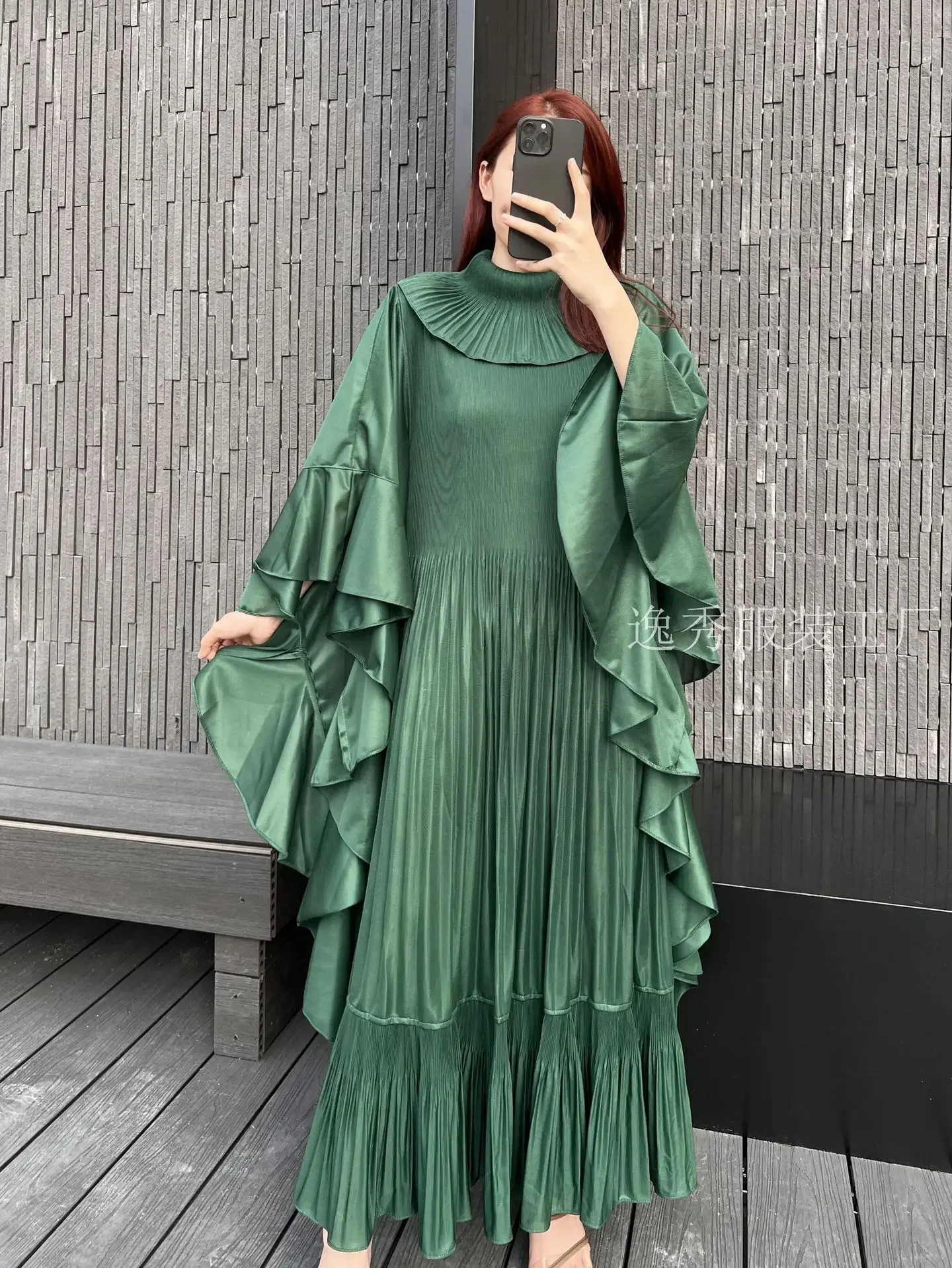 2024 Spring New Hot Sales Pleated Black Long Dress Lapel Full Lotus Leaf Sleeve Loose Elegant Birthday Dresses for Women Luxury