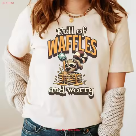 Waffle Lover T Shirt Funny Raccoon Foodie Jersey Top Breakfast Animal vintage Washed streetwear fashion Slightly graphic