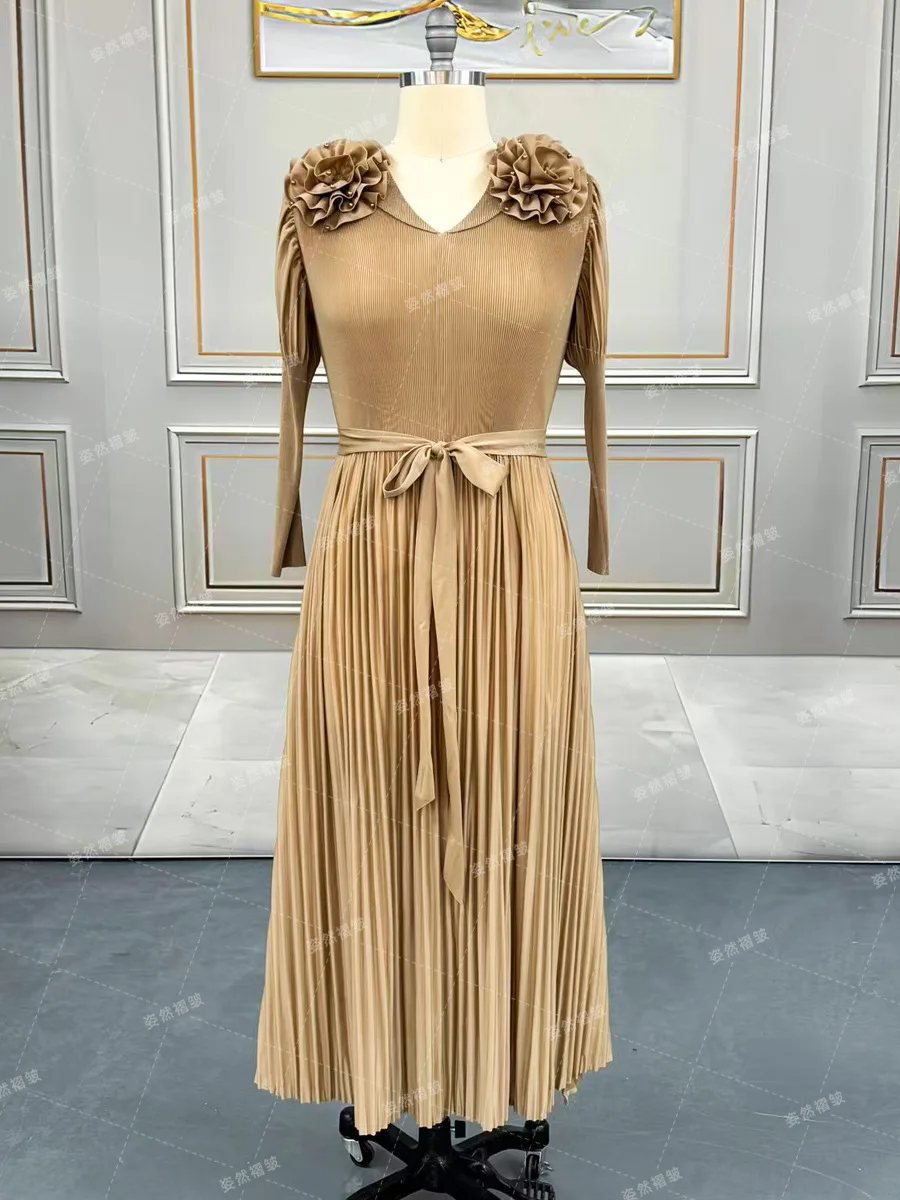 Large size women's fat mm long skirt light luxury high-end Miyake Ichisaki pleated long sleeve dress European and American vacat