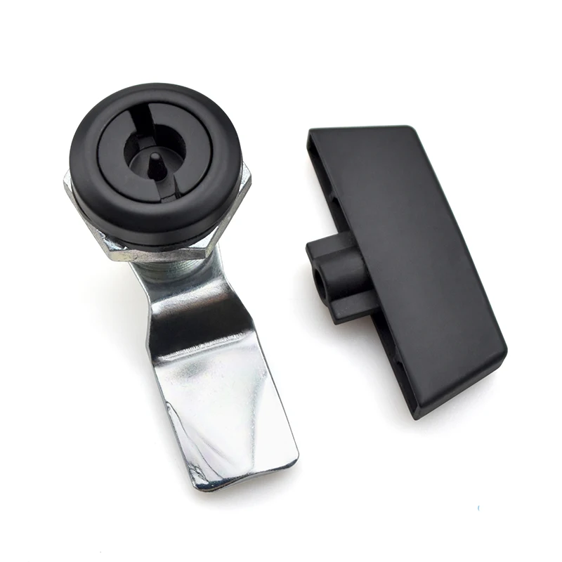 Airfoil groove swivel lock