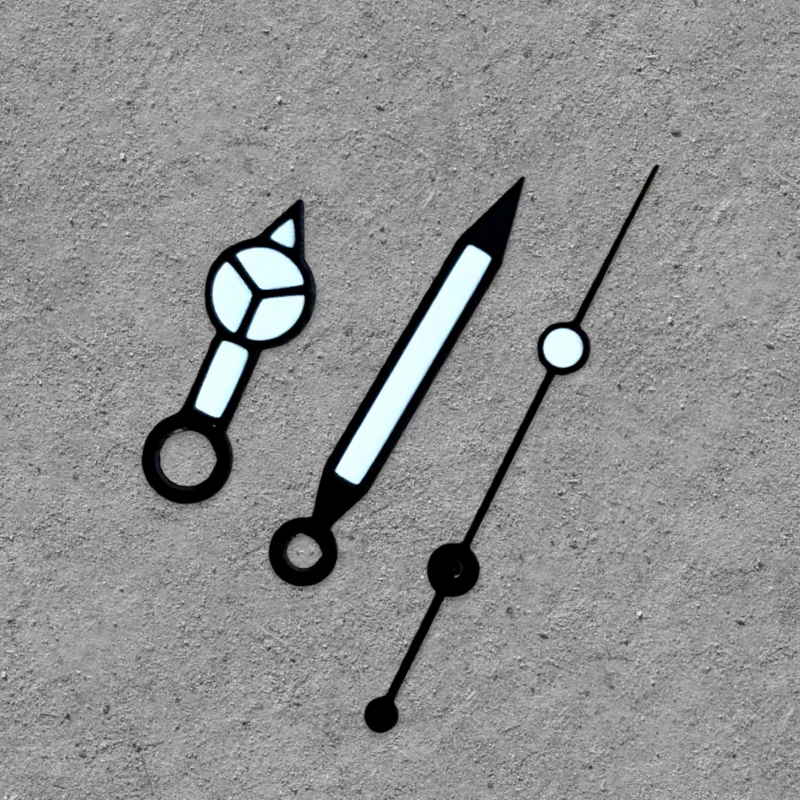 

NH35 watch hands size 7.5mm*12mm*12.5mm, suitable for NH35/NH36 movement watches, green luminous watch hands for modification