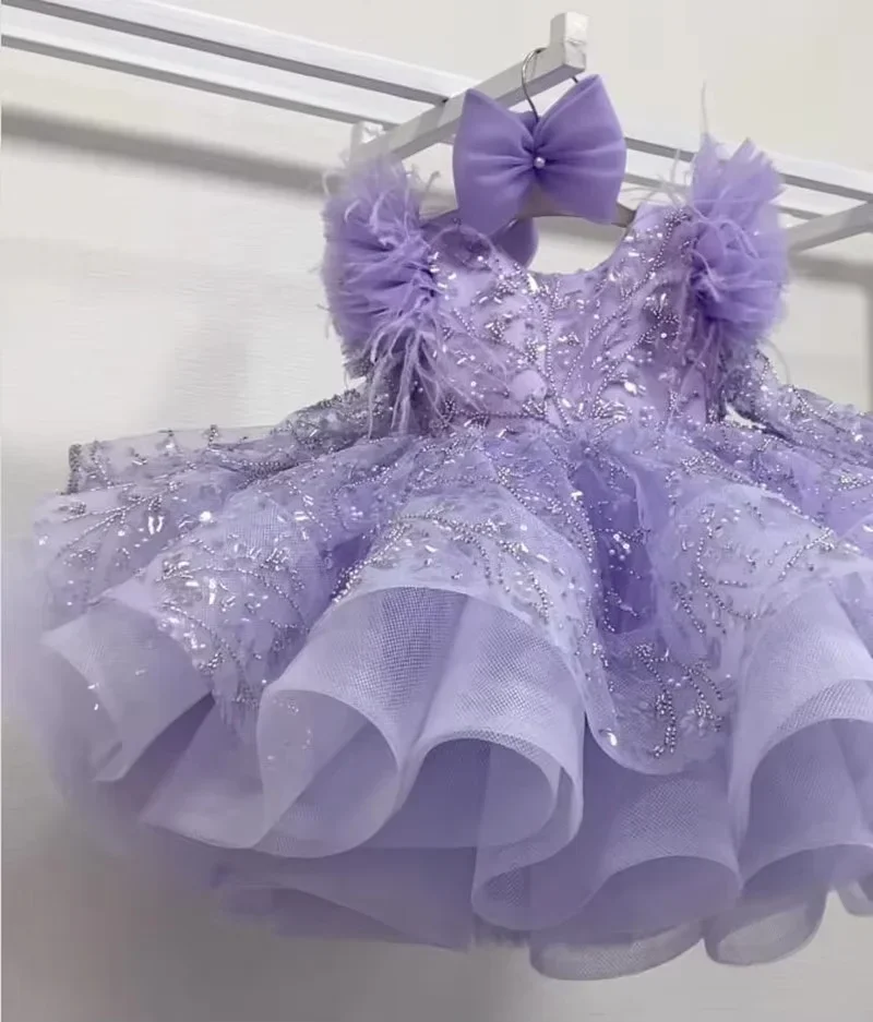 robes-de-demoiselle-d'honneur-en-plumes-pour-mariage-avec-nœud-et-perles-appliquees-longueur-aux-genoux-robes-d'anniversaire-pour-enfants-robes-de-premiere-communion