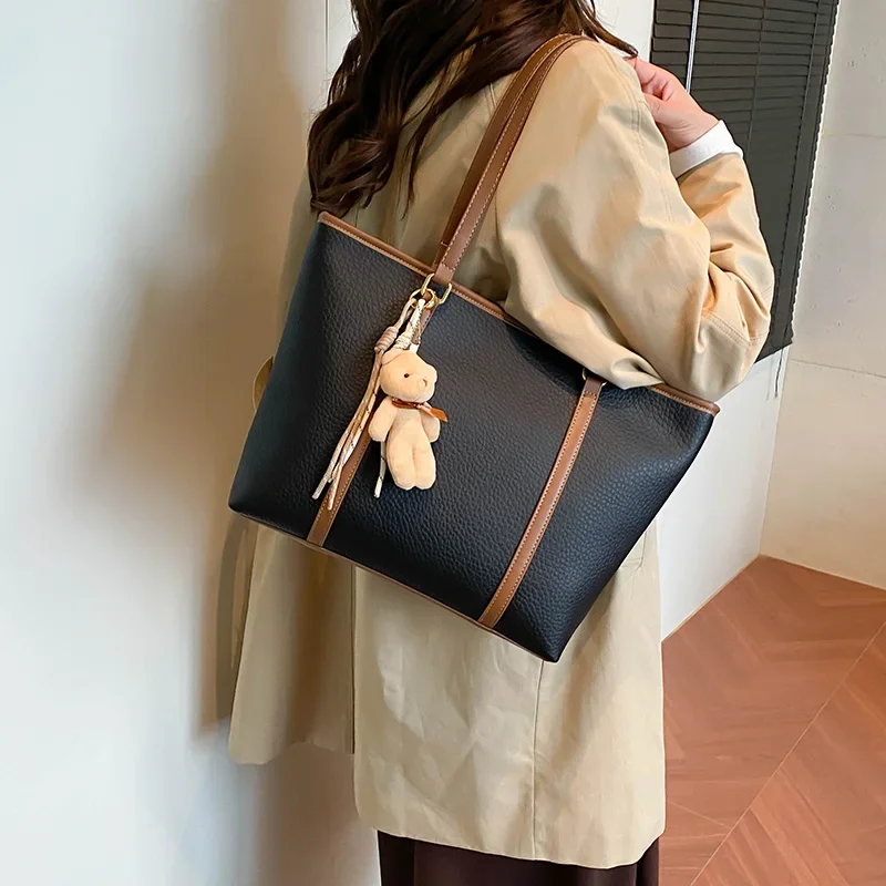 

Шикарная кожаная сумка через плечо для женщин из роскошного бренда, элегантная сумка известного дизайнера, сумка через плечо, популярный стиль