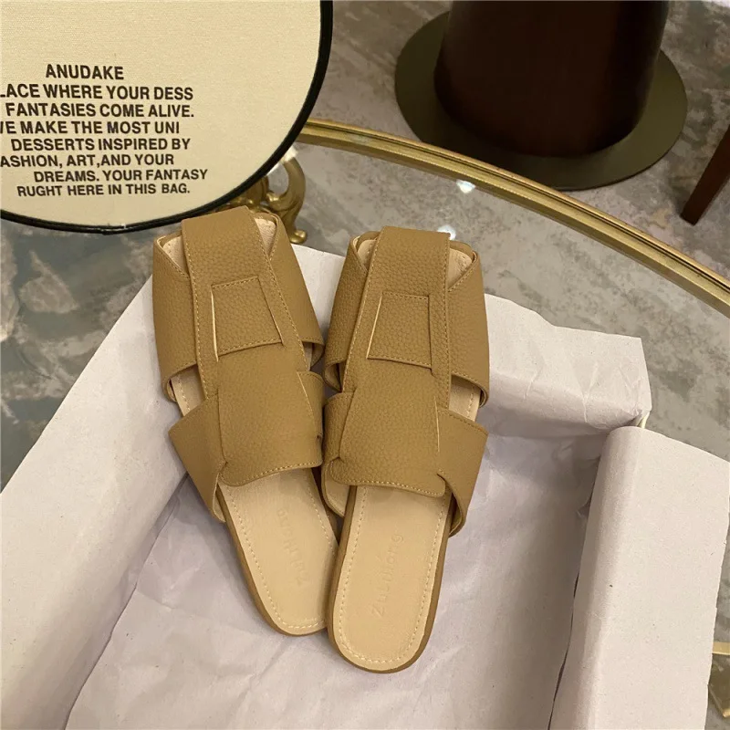 Square Closed-Toe Hollow Mules Slippers Women Solid Color Textured Leather Sandały Damskie Chunky Low Heels Outwear Leisure Lady