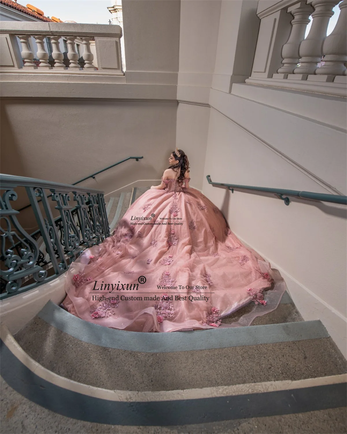 ชุดราตรีงาน Quinceanera สไตล์เม็กซิกัน ประดับดอกไม้ 3 มิติ ลูกไม้หวานๆ สำหรับงานฉลองอายุ 16 ปี แบบเปิดไหล่ สามารถสั่งตัดได้ ชุดเดรสสำหรับงานฉลองอายุ 15 ปี (XV Años)