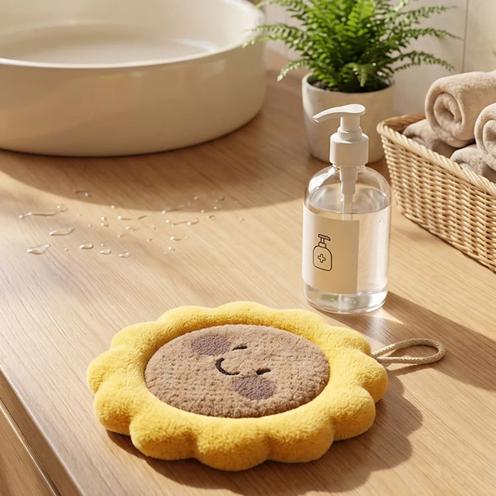 Cute Sunflower Hand Towel PP Cotton Filled Coral Fleece Hanging Hand Towel Soft Absorbent Kitchen Bathroom Handkerchief Towels